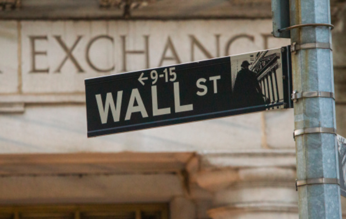 Wall St sign